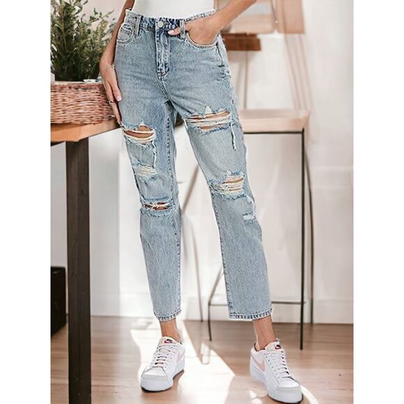 NWT - Blank NYC The Madison High Rise Crop Distressed Jeans Size: 26